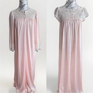 Vintage 70s ShadowLine Nightgown Lace Pastel Peach Pink Long Sleeveless Petite